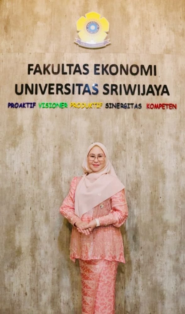 Dr. Shelfi Malinda, S.e., M.m.